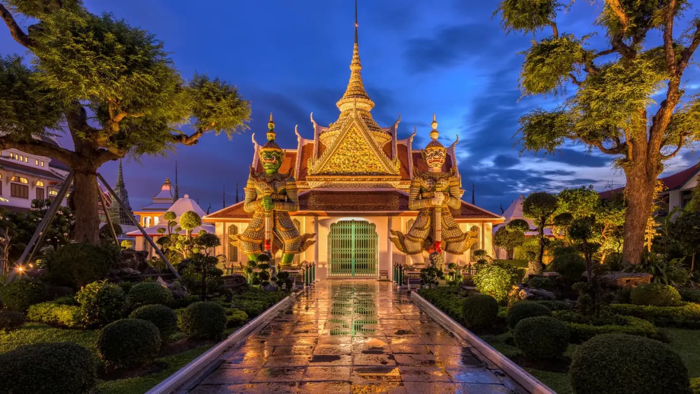 Wat Arun golden temple spires in Bangkok for Thailand visit visa